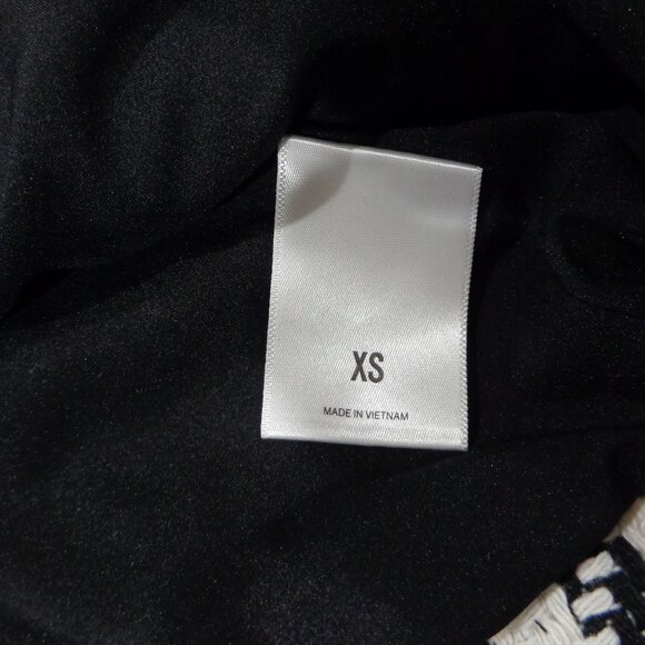 Express Women's Tweed Black and white Plaid Collarless Blazer Jacket Size XS - Picture 6 of 6